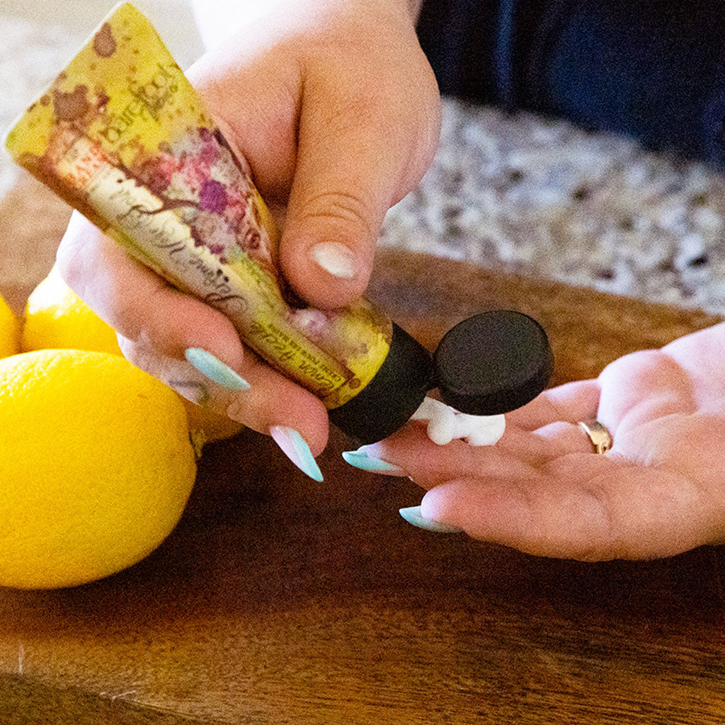 Taches de rousseur au citron | Crème pour les mains