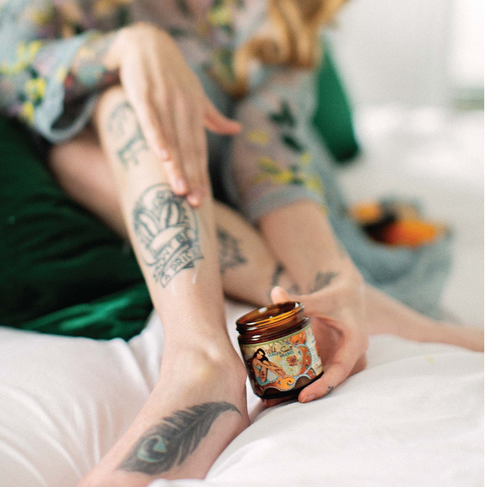 Wild Ginger & Sweet Orange Instant Hand Repair PROTECTION & REPAIR WORKING HAND IN HAND. Barefoot Venus